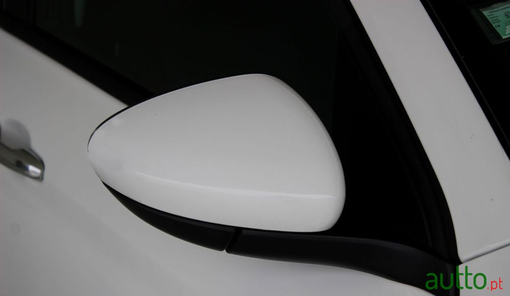 2019' Fiat Tipo Station Wagon photo #4