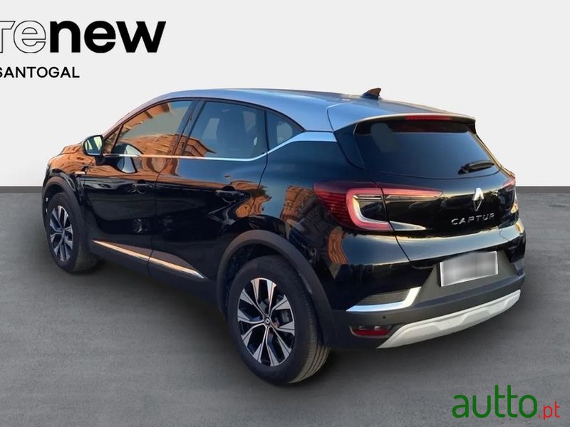 2023' Renault Captur photo #5