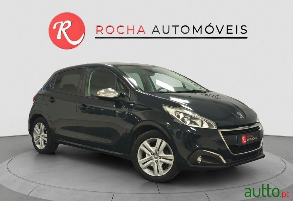 2017' Peugeot 208 1.2 Puretech Active photo #2