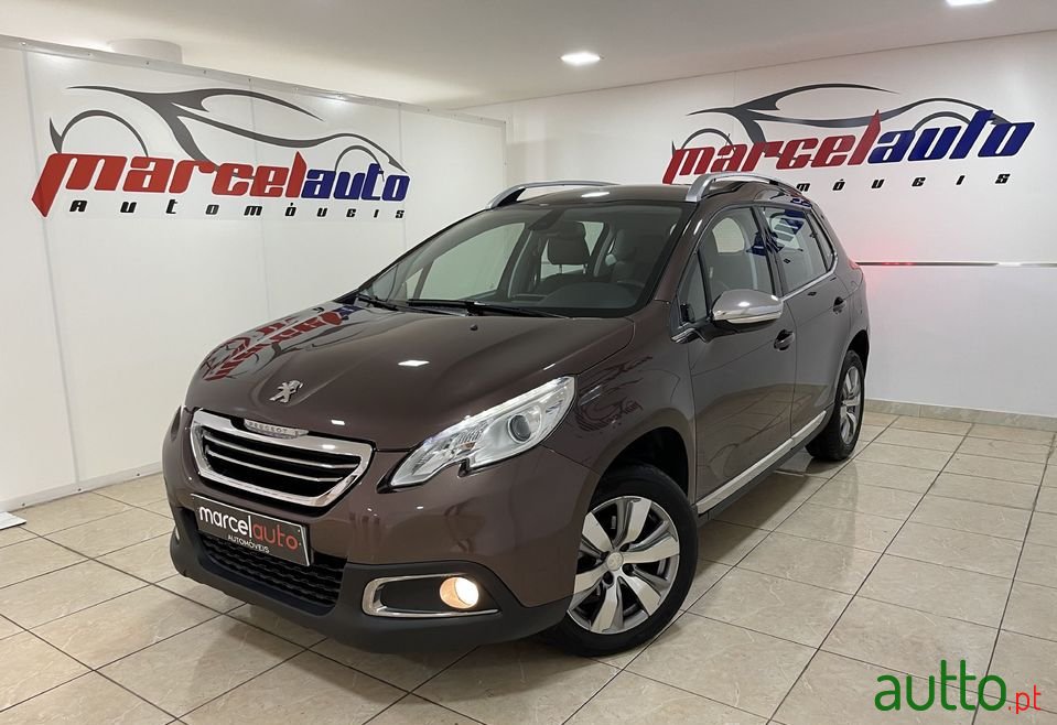 2014' Peugeot 2008 photo #1