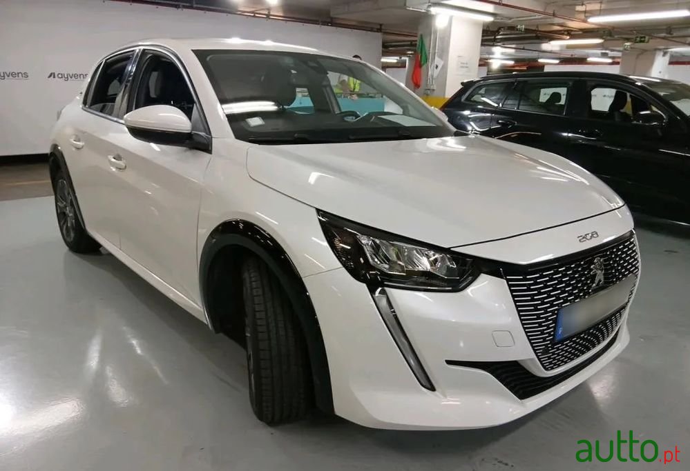 2021' Peugeot e-208 50 Kwh Allure photo #4