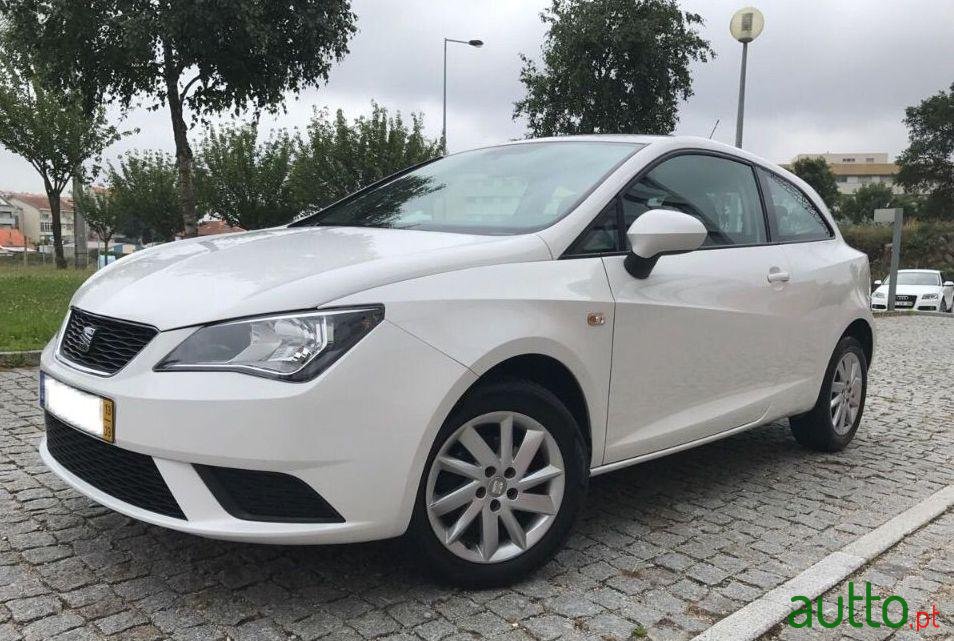 2013' SEAT Ibiza 1.6 Tdi Style photo #1
