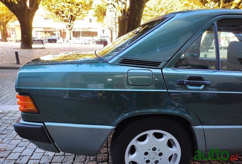 1993' Mercedes-Benz 190 photo #3