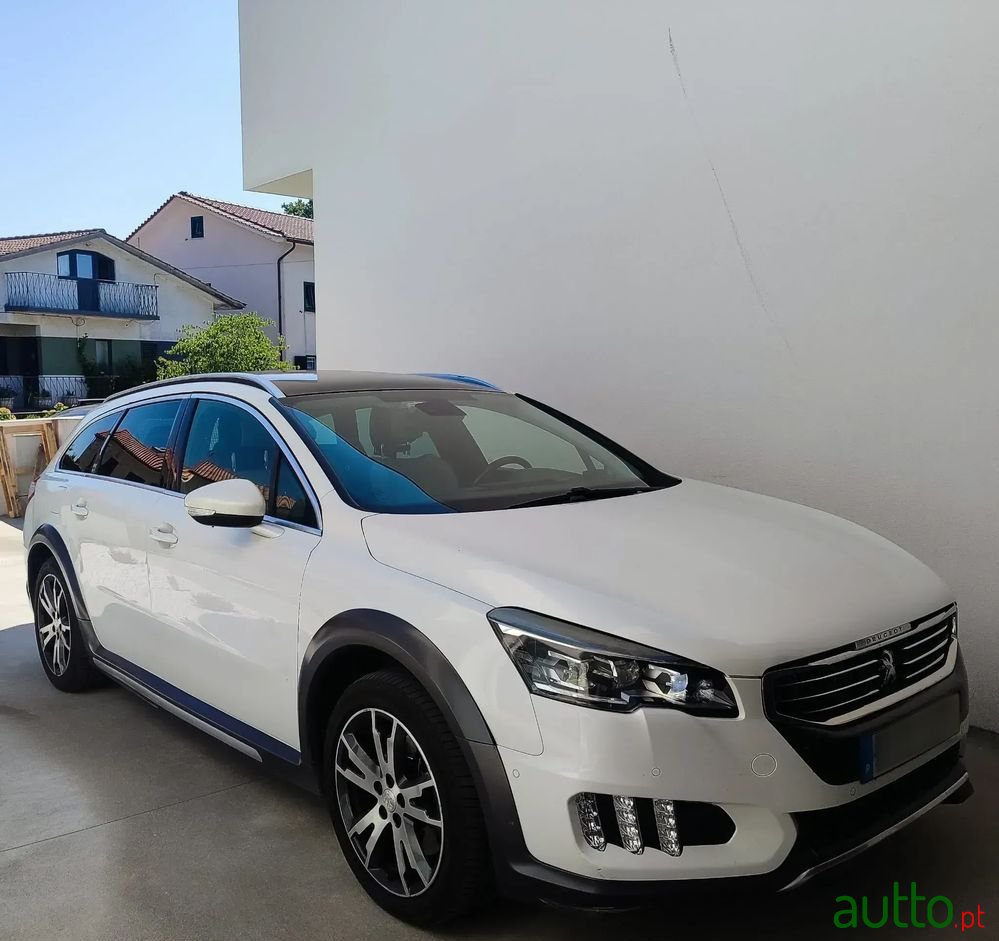 2014' Peugeot 508 RXH photo #1