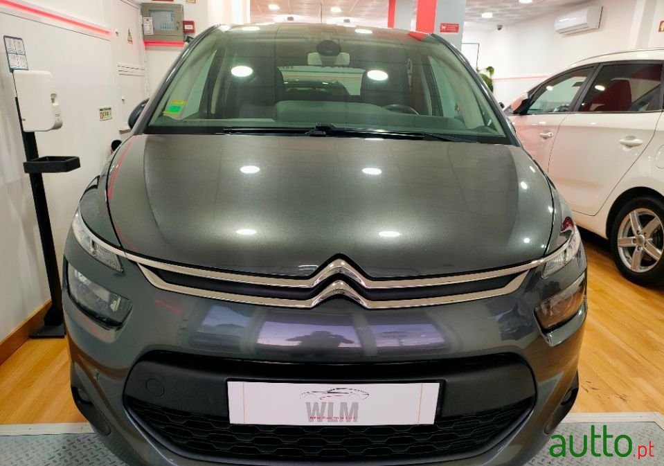 2016' Citroen C4 Picasso photo #4
