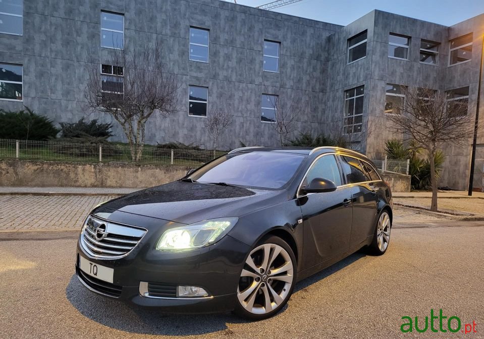 2009' Opel Insignia Sports Tourer photo #1
