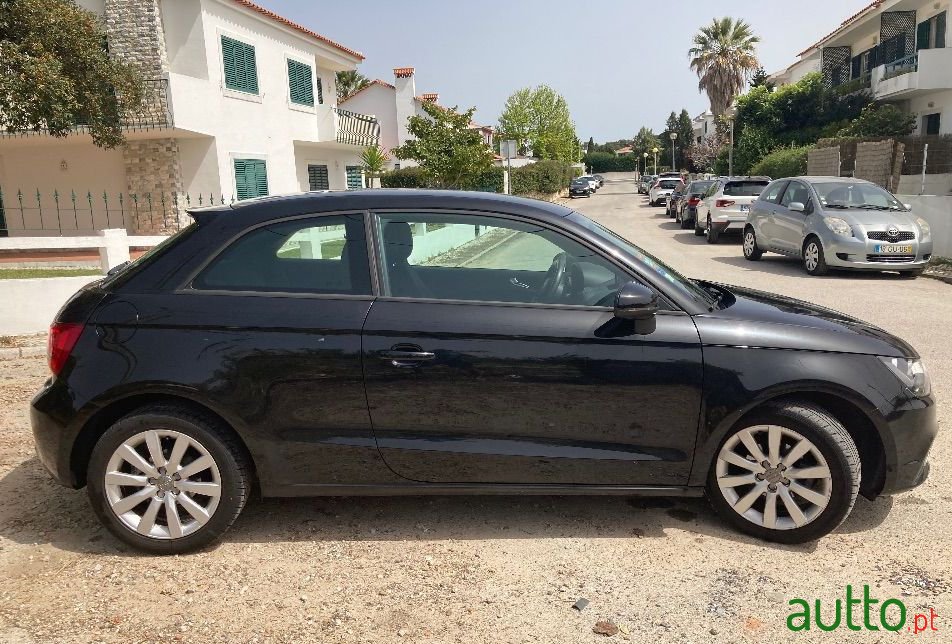 2014' Audi A1 Advance photo #2