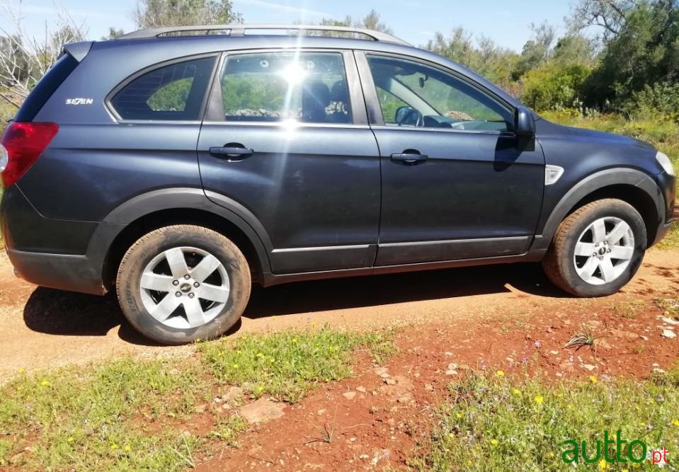 2009' Chevrolet Captiva photo #2