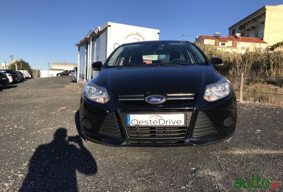 2014' Ford Focus Sw photo #2