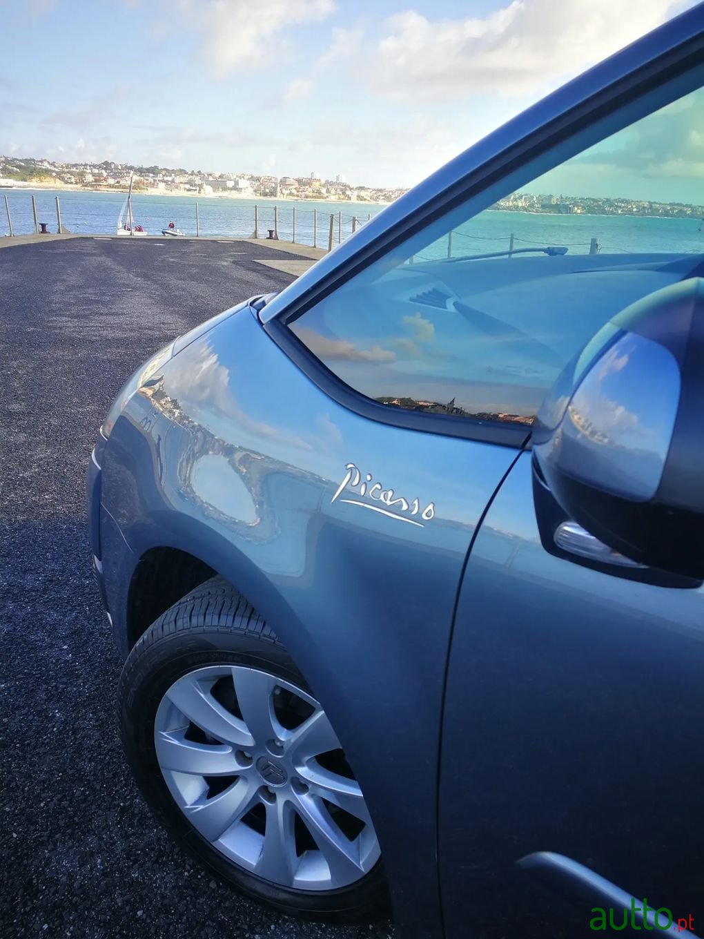 2010' Citroen C4 Grand Picasso photo #5