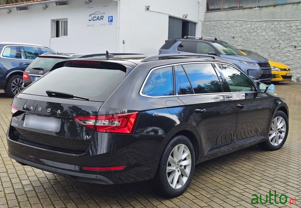 2021' Skoda Superb Break photo #4