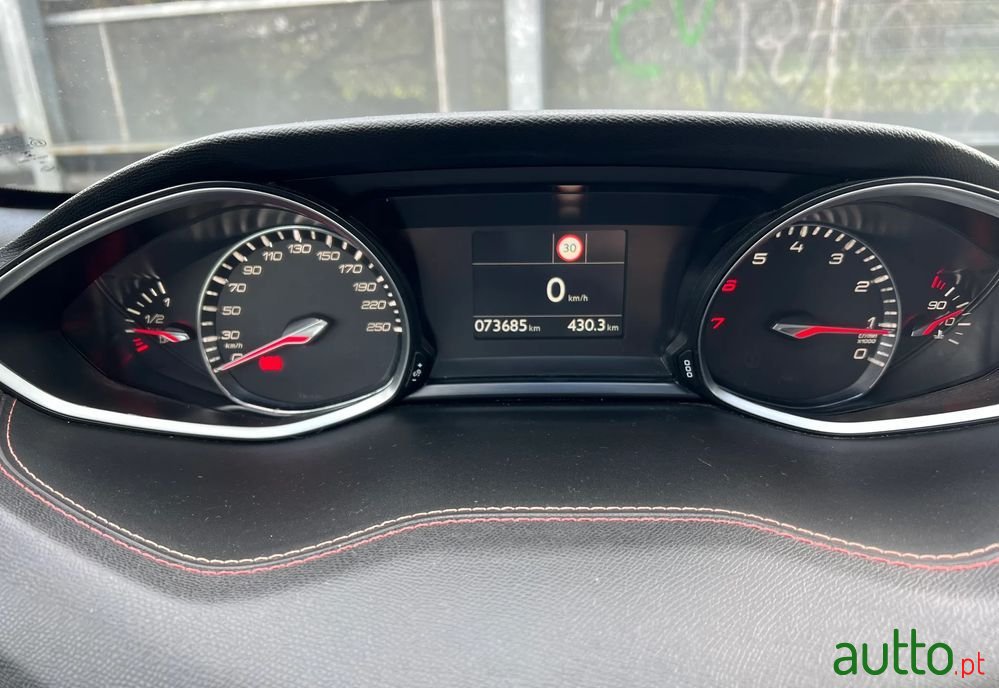 2019' Peugeot 308 photo #6