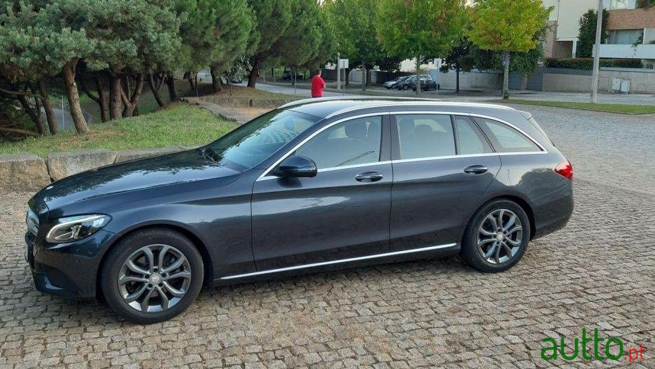 2015' Mercedes-Benz C-220 photo #4