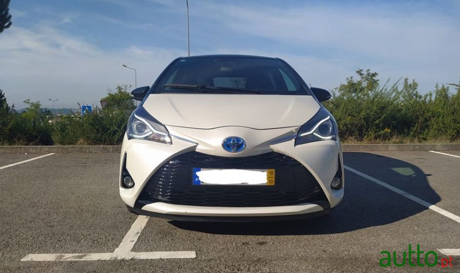 2018' Toyota Yaris photo #3