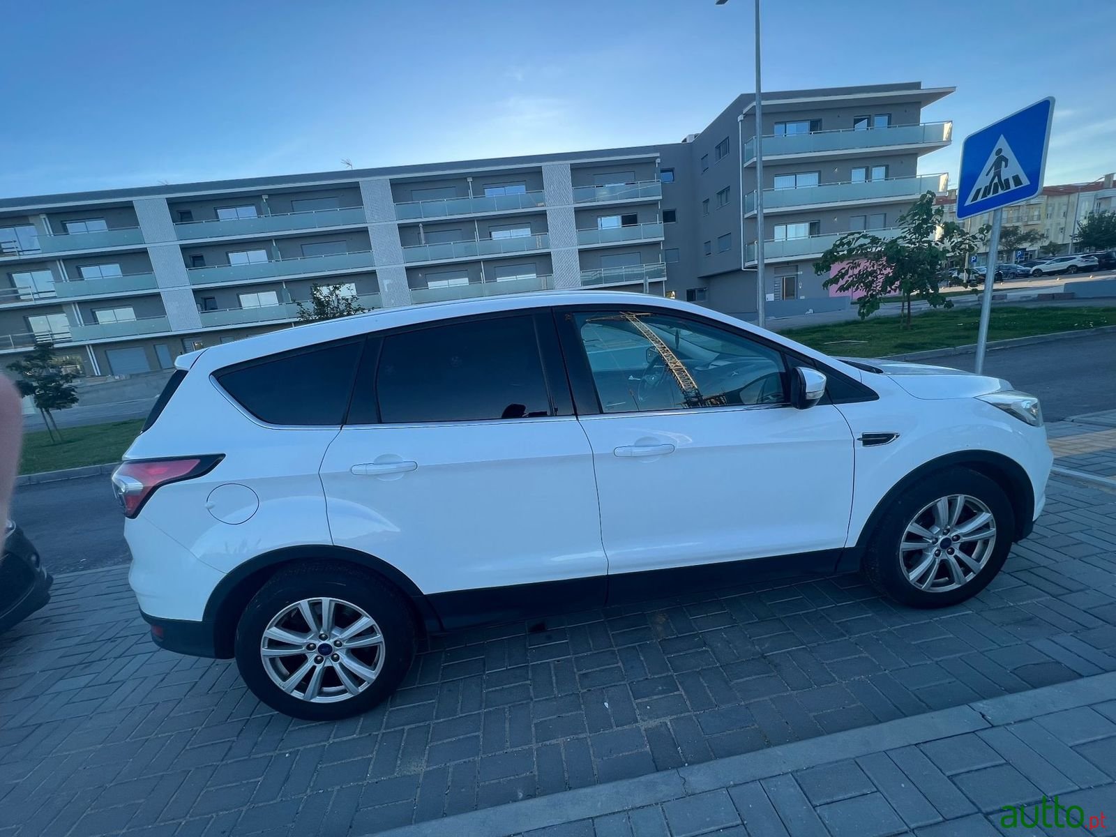 2017' Ford Kuga photo #2