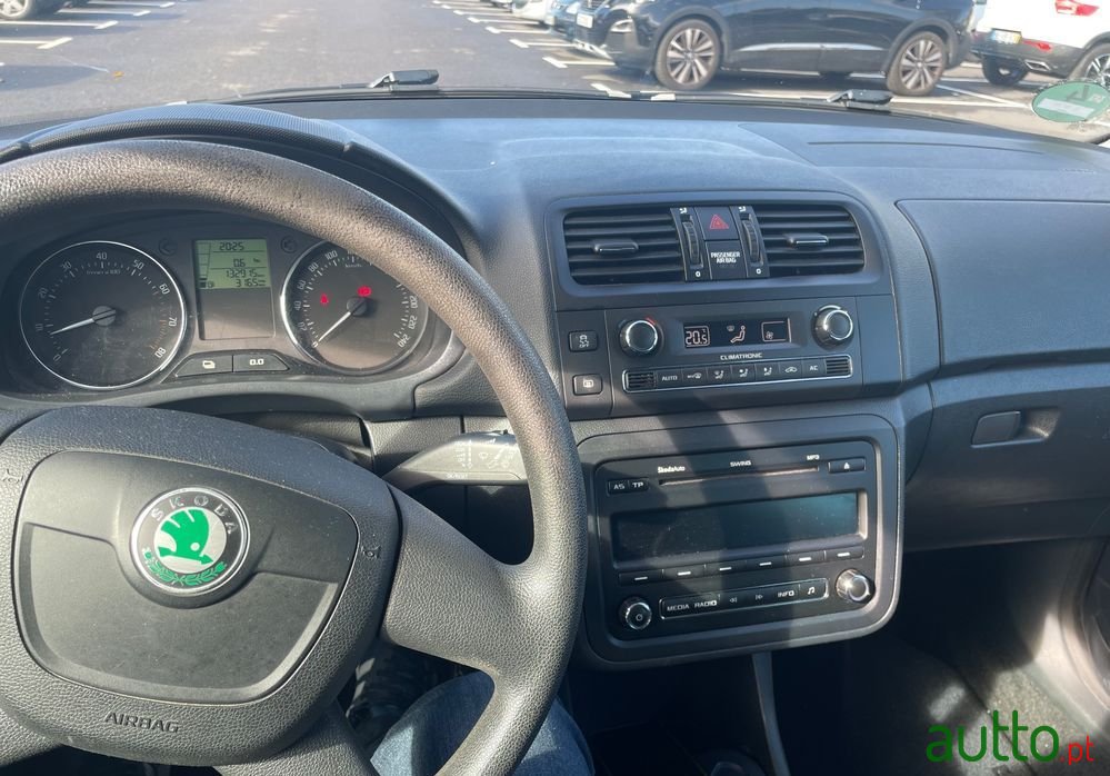 2012' Skoda Roomster photo #4