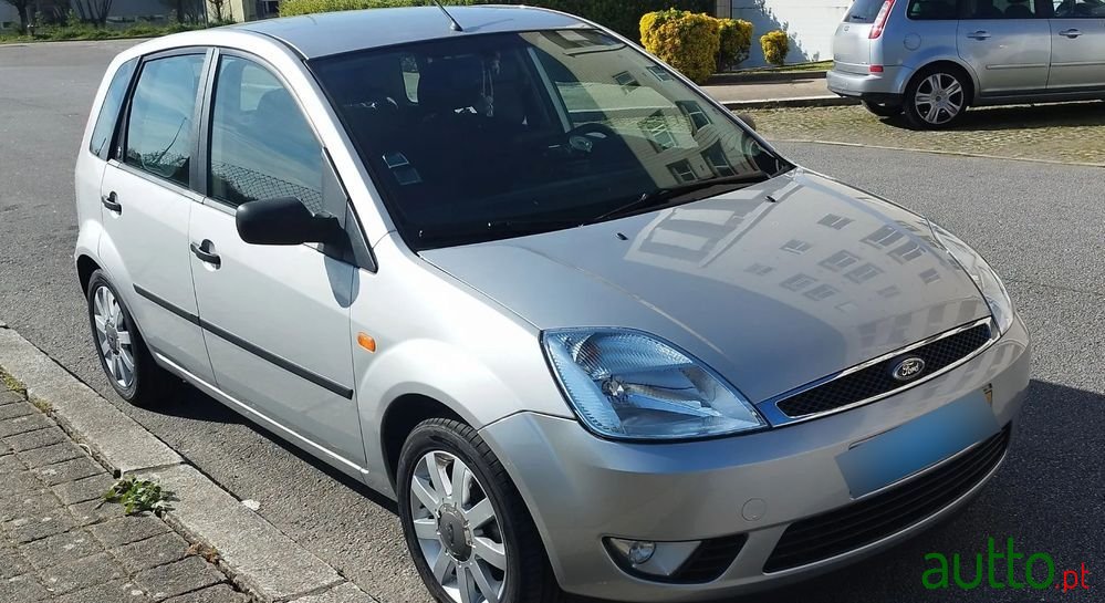 2004' Ford Fiesta 1.25 Ghia photo #1