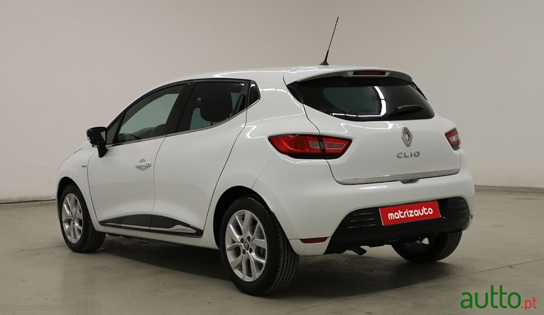 2019' Renault Clio photo #4