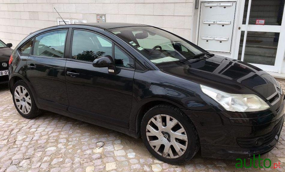 2006' Citroen C4 Hdi photo #1