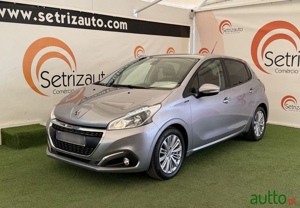 2019' Peugeot 208 photo #1