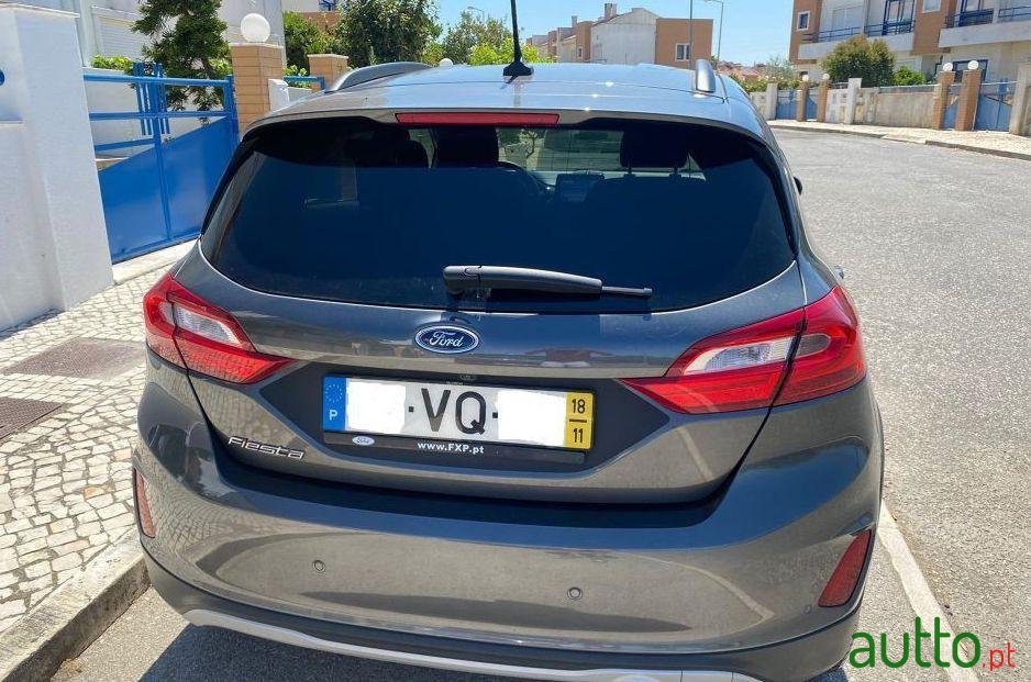 2018' Ford Fiesta photo #2