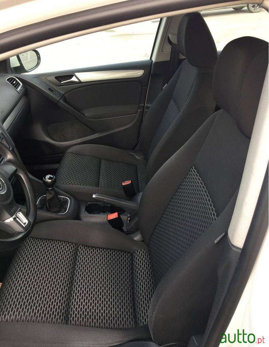 2012' Volkswagen photo #3