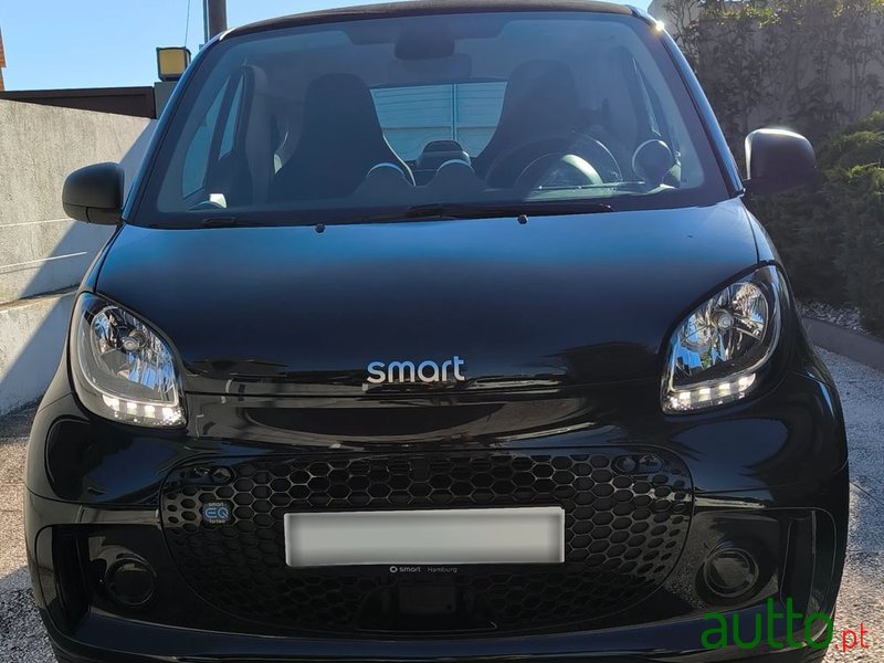 2021' Smart Fortwo Coupé photo #2