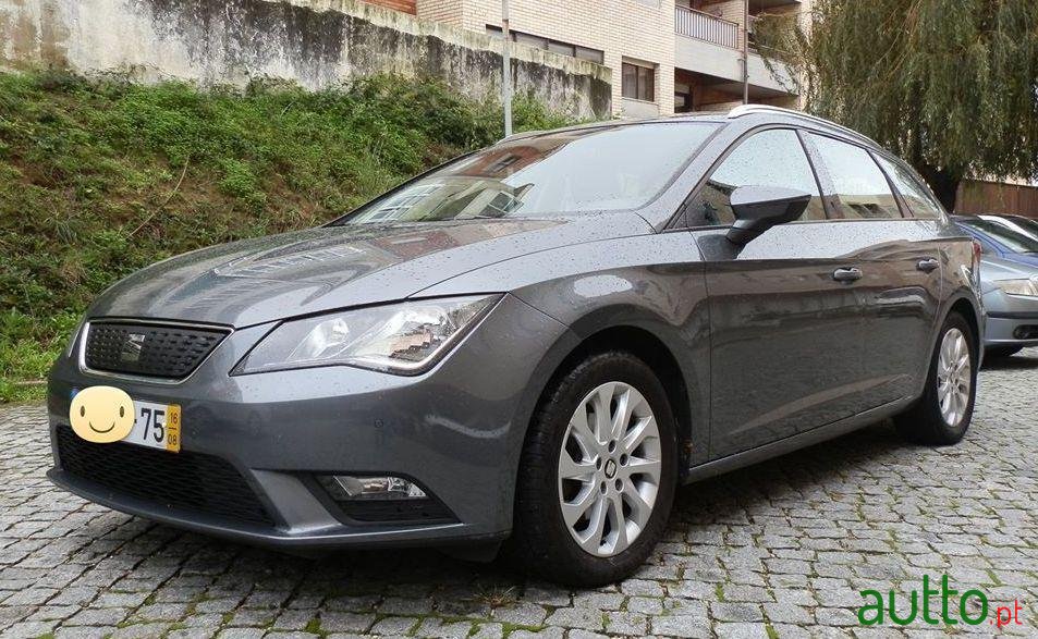 2016' SEAT Leon St photo #2