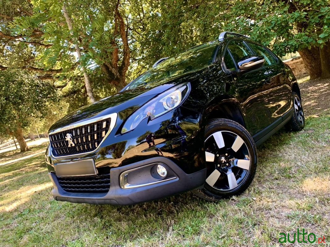 2017' Peugeot 2008 photo #2