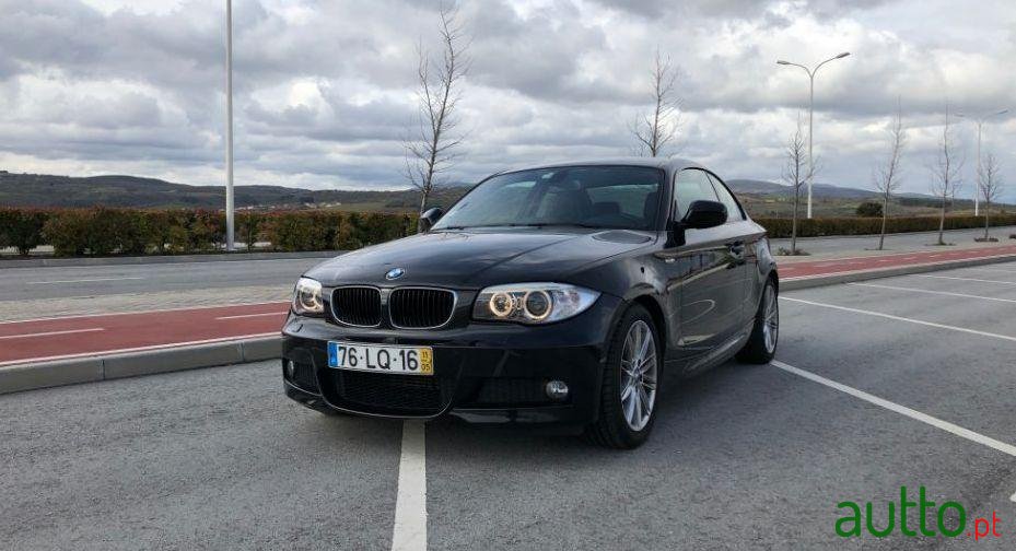 2011' BMW 120 Dauto Pack M photo #3