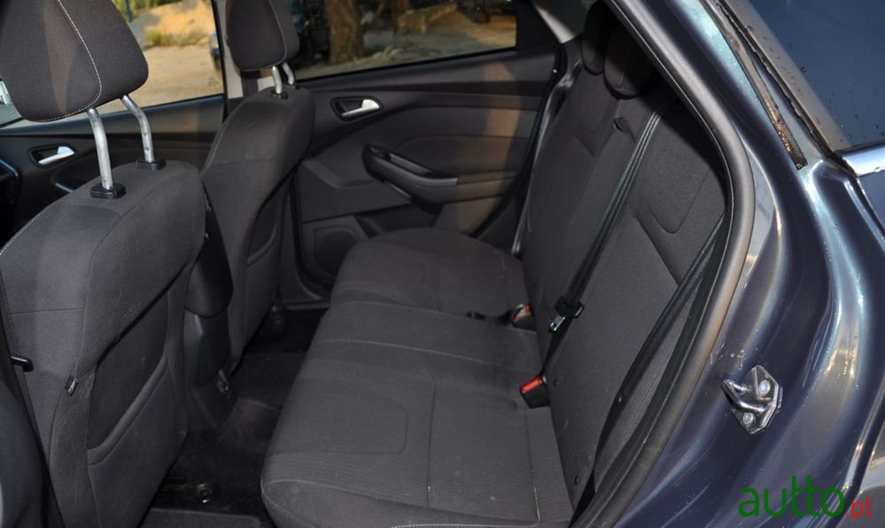 2014' Ford Focus photo #6