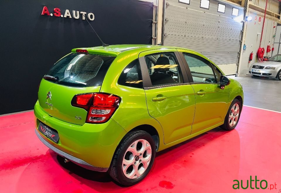 2010' Citroen C3 photo #3