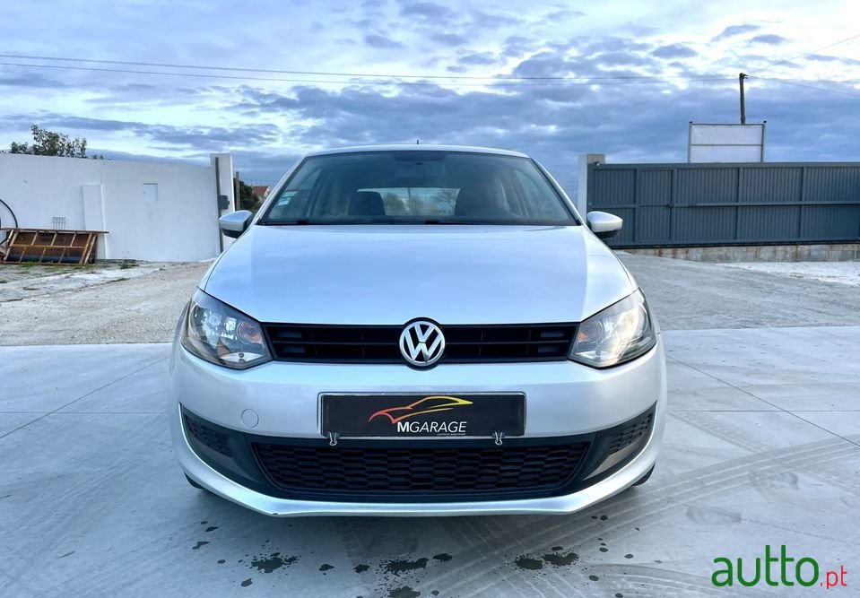 2012' Volkswagen Polo photo #2