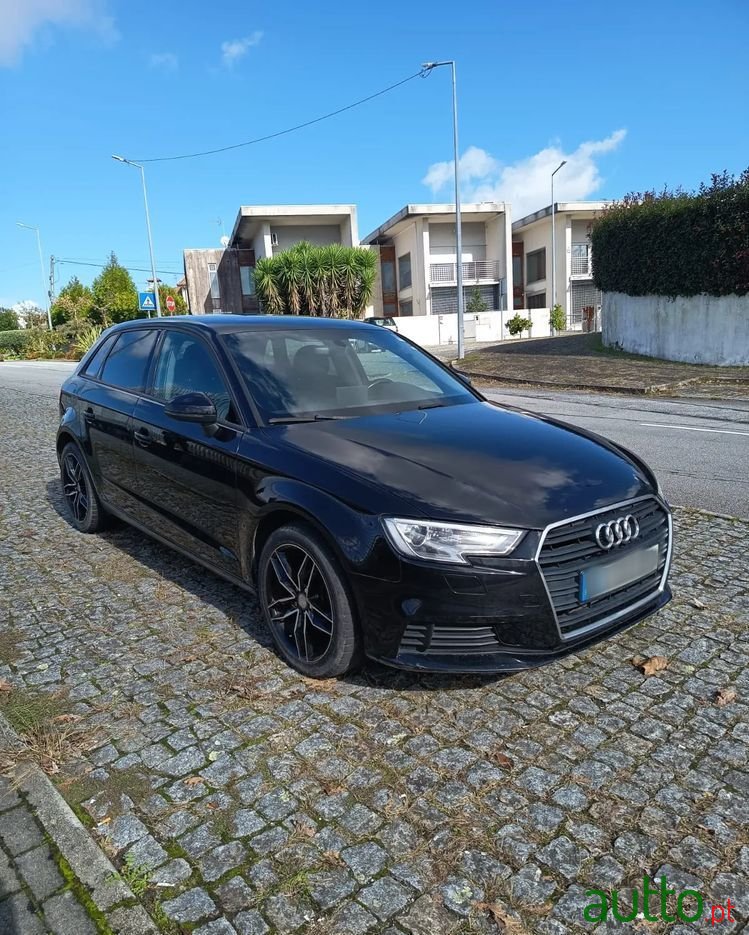 2017' Audi A3 Sportback photo #1