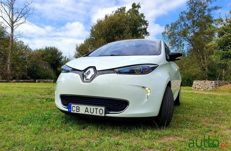 2015' Renault Zoe Life photo #3