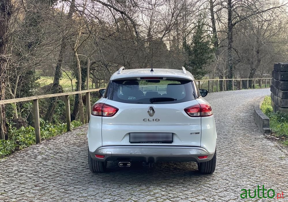 2018' Renault Clio Sport Tourer photo #6