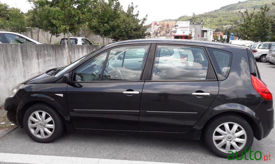 2008' Renault Scenic photo #1