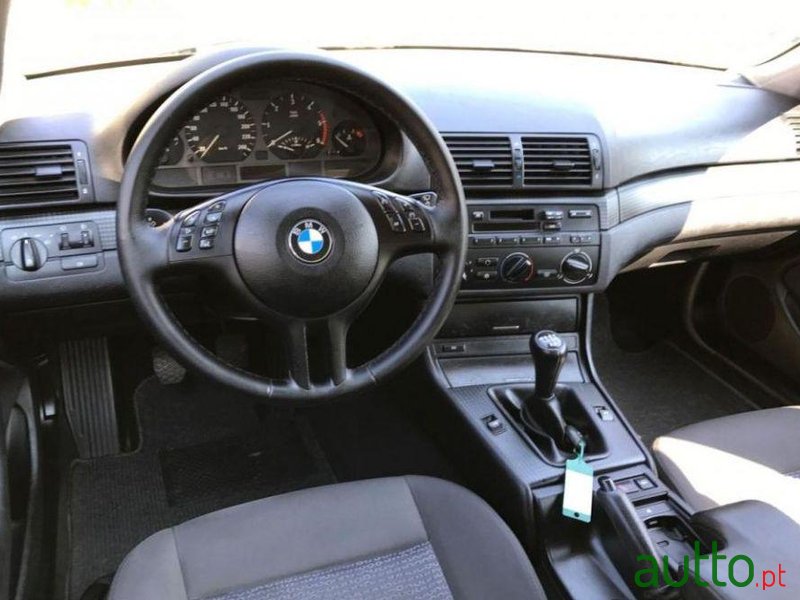 2002' BMW 320 D Touring photo #2