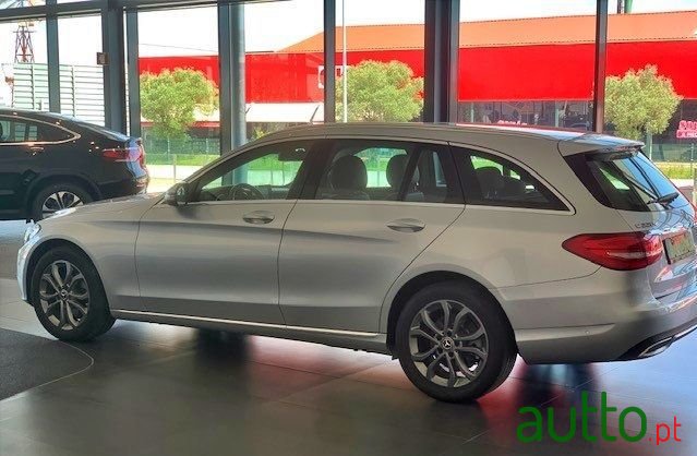 2017' Mercedes-Benz C-220 photo #6