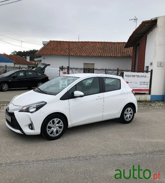 2019' Toyota Yaris photo #4