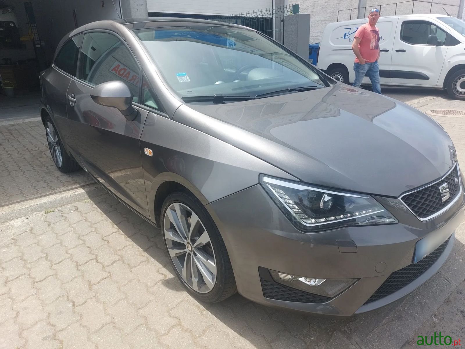 2016' SEAT Ibiza photo #3