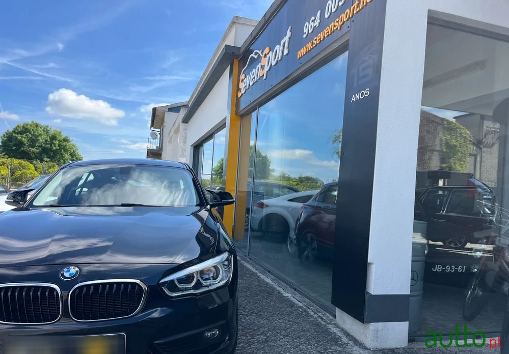 2016' BMW Série 1 D Advantage photo #4