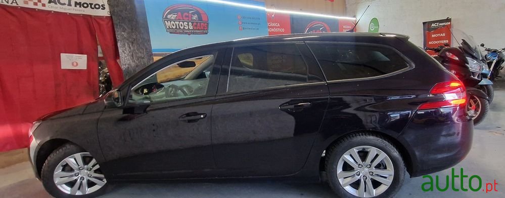 2015' Peugeot 308 Sw photo #4