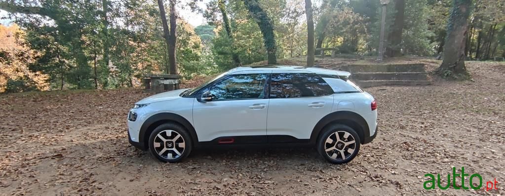 2018' Citroen C4 Cactus photo #4