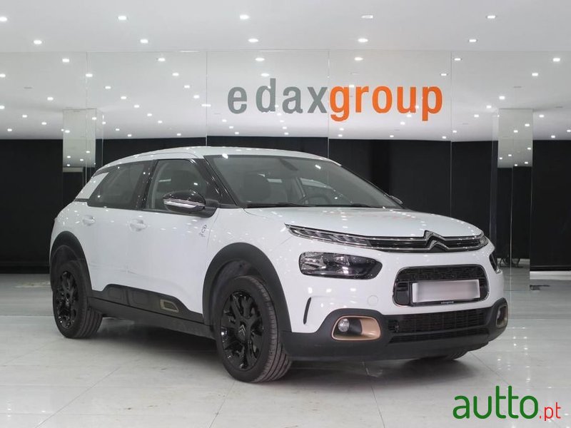 2019' Citroen C4 Cactus photo #1