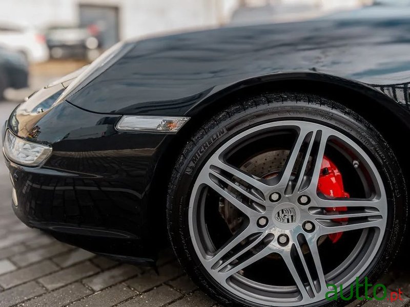 2006' Porsche 911 Carrera 4 S photo #4