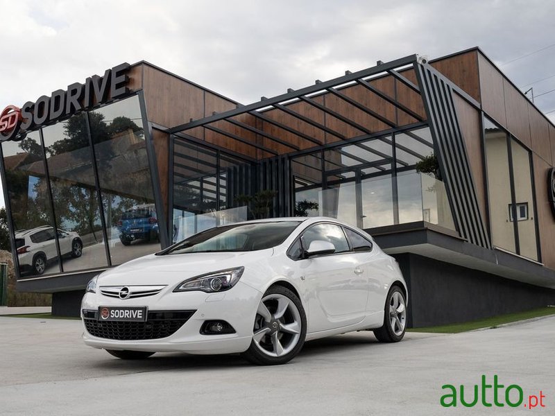 2016' Opel Astra Gtc photo #1