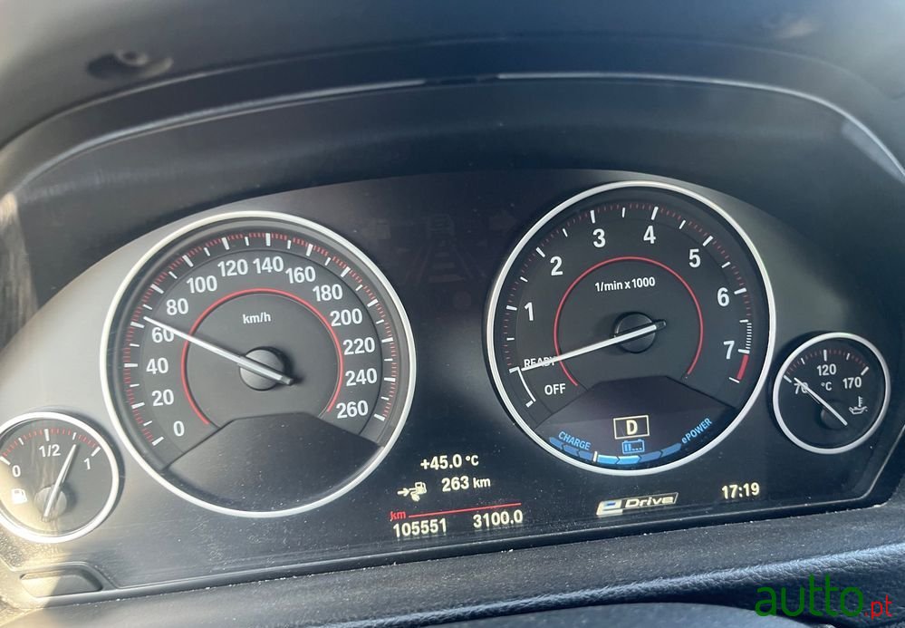 2017' BMW 330 E Iperformance photo #4