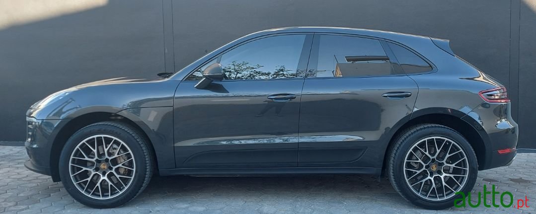 2018' Porsche Macan S photo #1