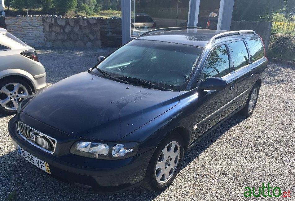 2003' Volvo V70 2.4 D5 photo #1